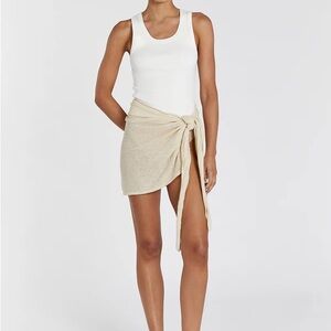 NWT DISSH bree knit sarong